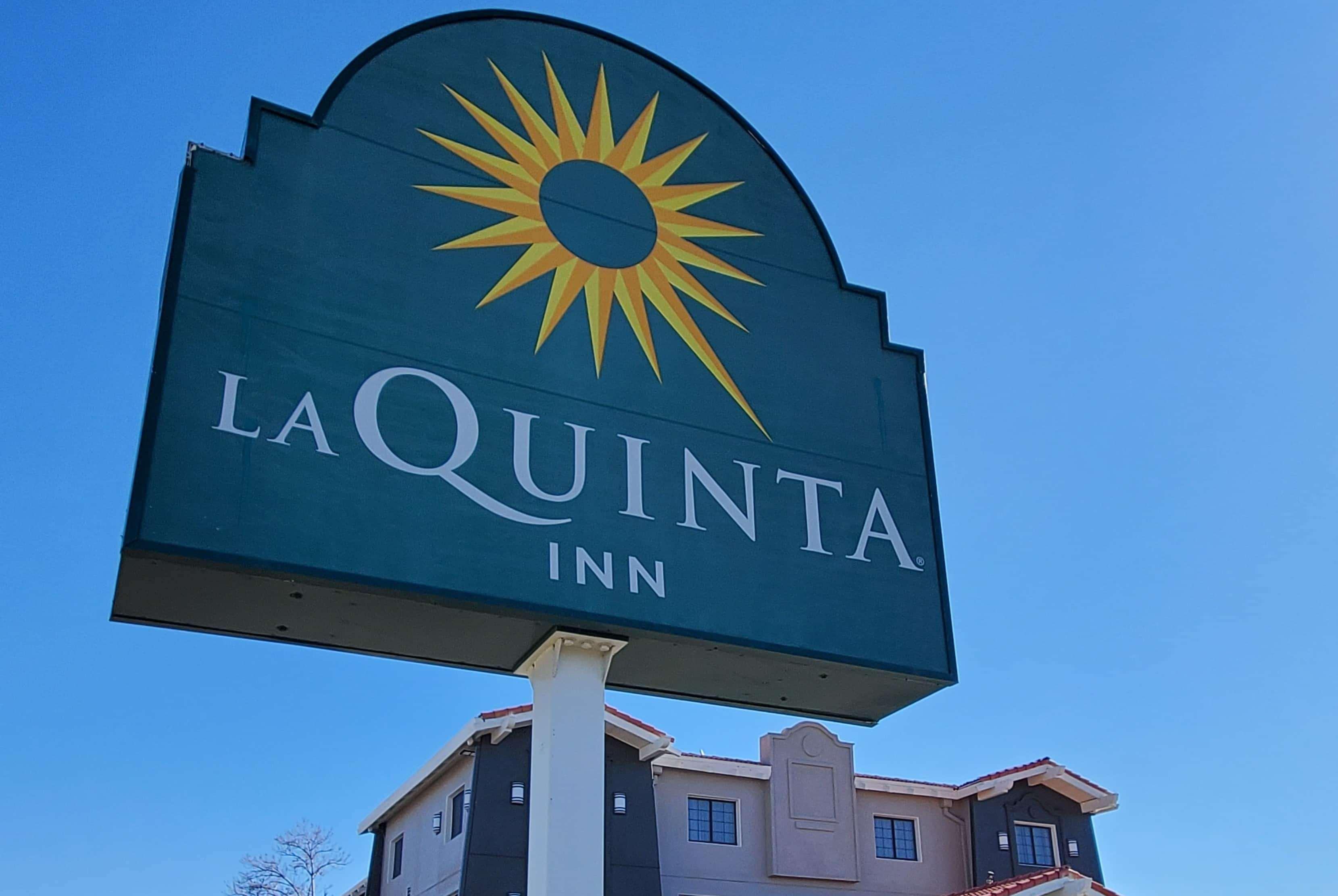 La Quinta Inn By Wyndham Albuquerque Airport Buitenkant foto